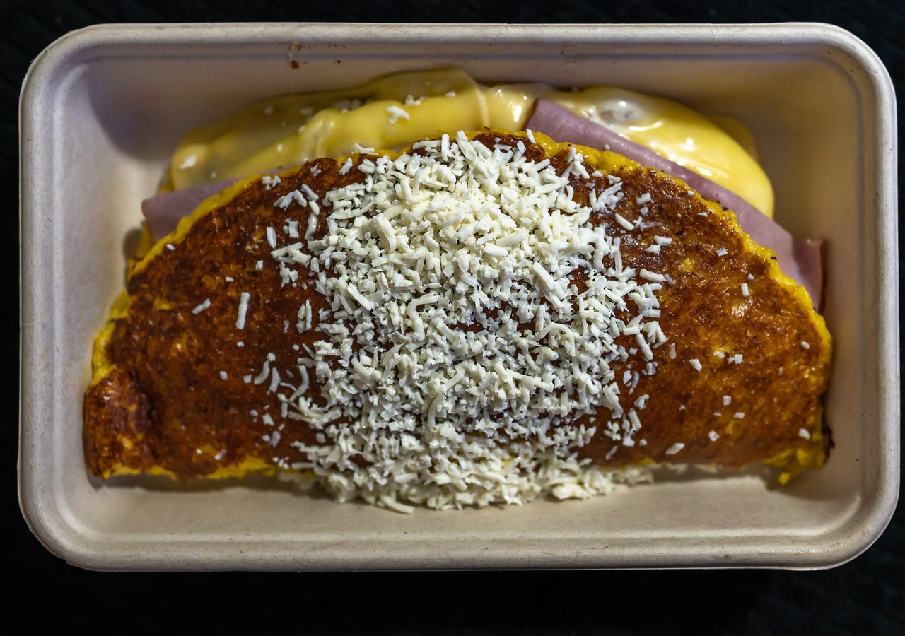 Cachapa (Venezuelan Sweet Corn Pancake with Cheese)