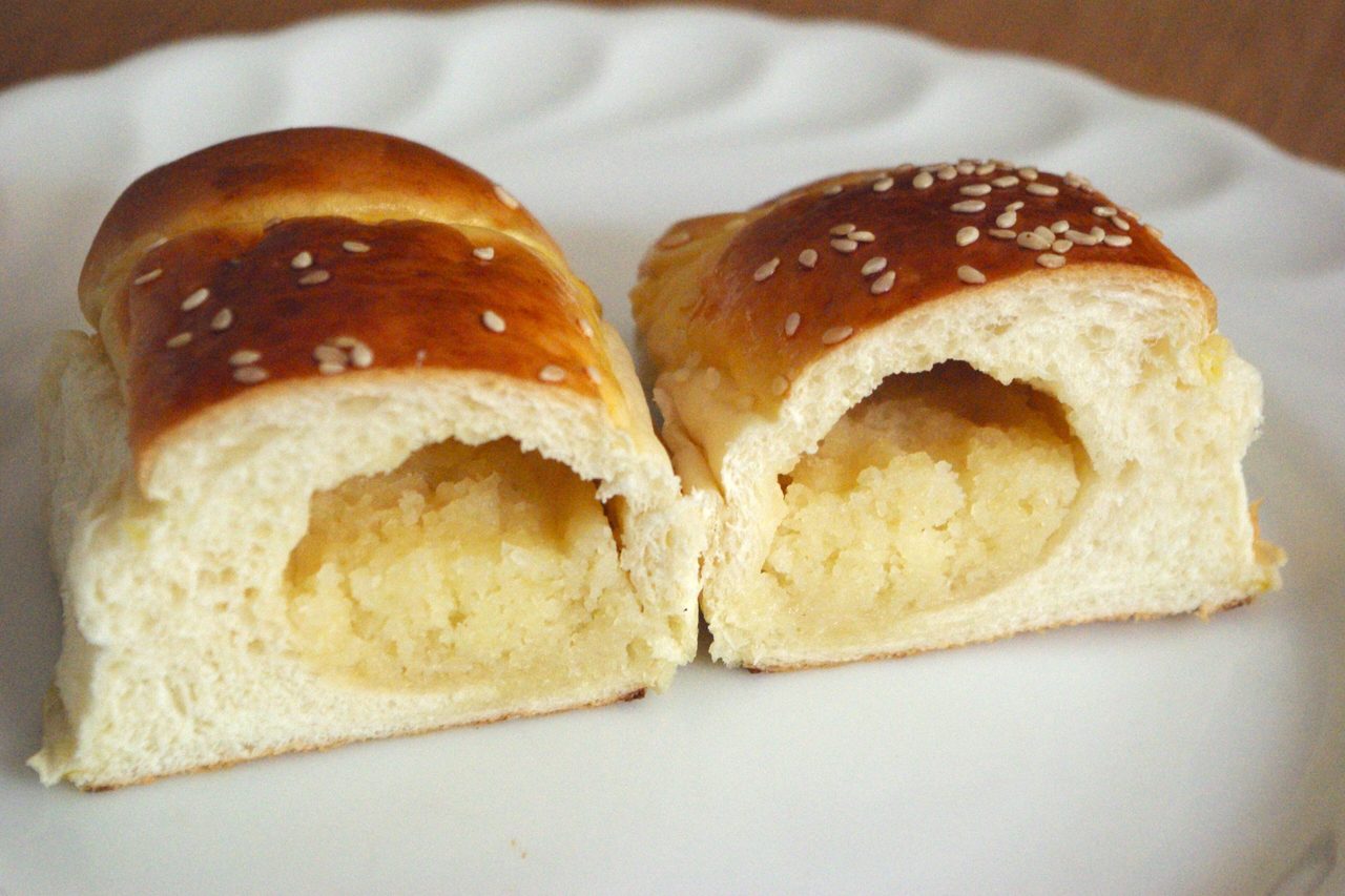 Cocktail Bun (Sweet Bun Filled with Coconut, Butter and Day-Old Bread)