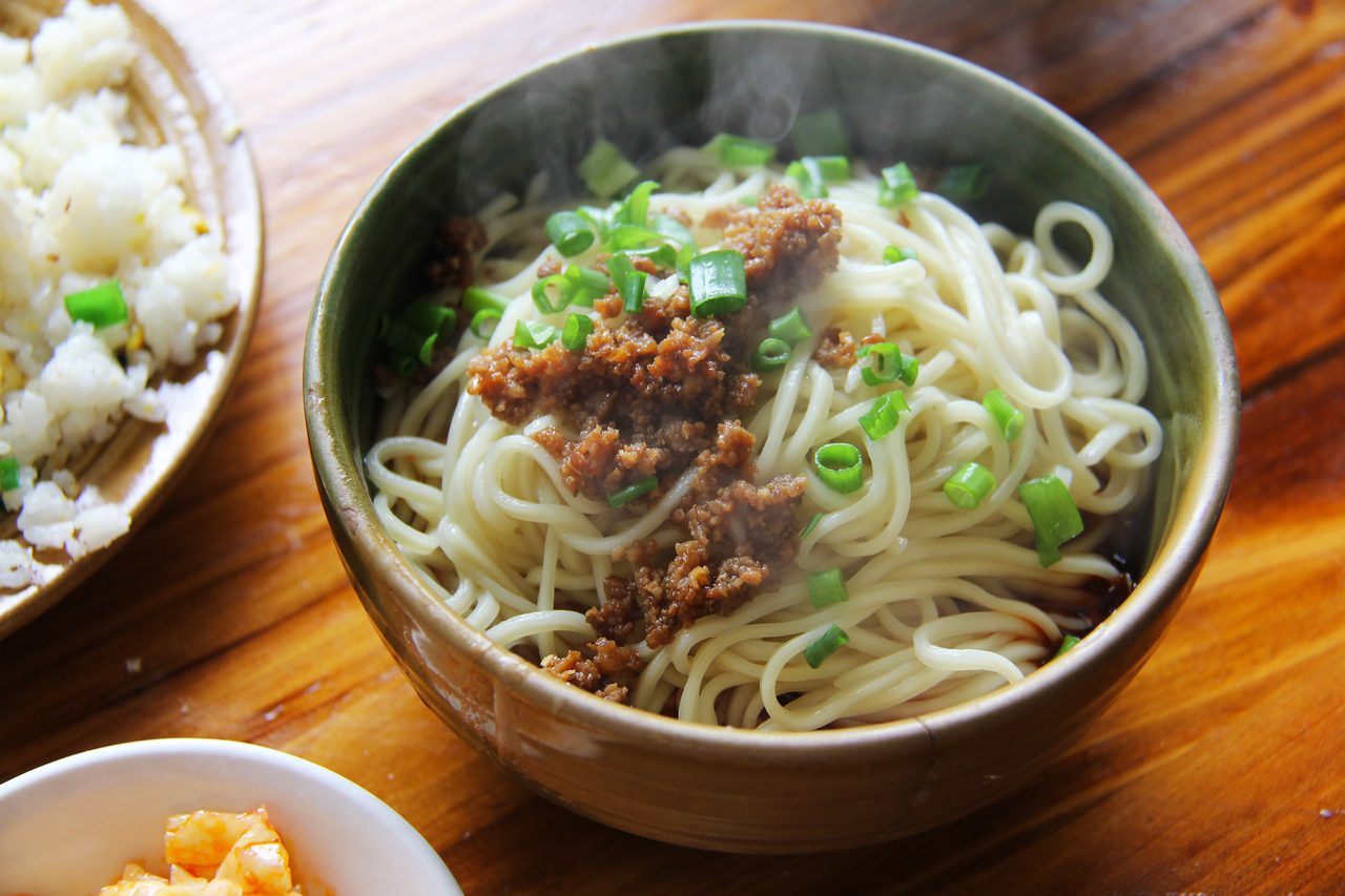 Dan Dan Noodles (Sichuan Noodles in Chilli-Sesame Sauce)