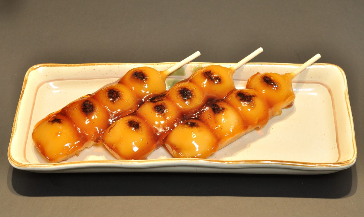 Dango (Mitarashi Dango: Grilled Rice Dumplings in Soy Glaze)