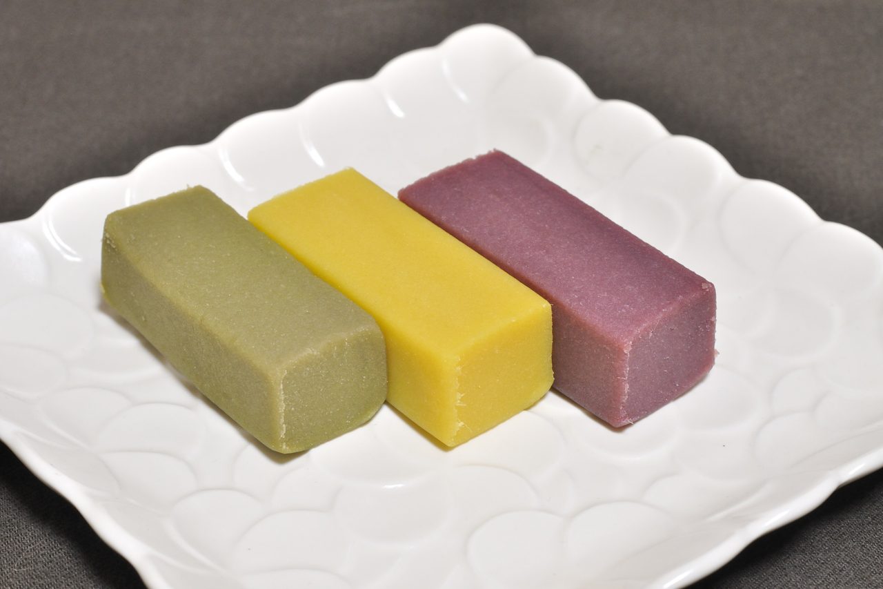Imo-yōkan (Sweet Potato Bar Set by Its Own Starch)