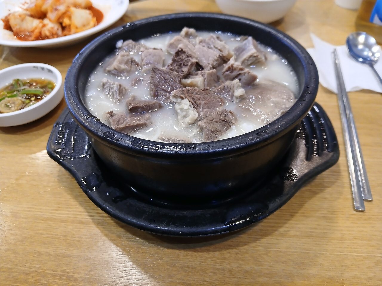Seolleongtang (Milky Ox Bone Soup)